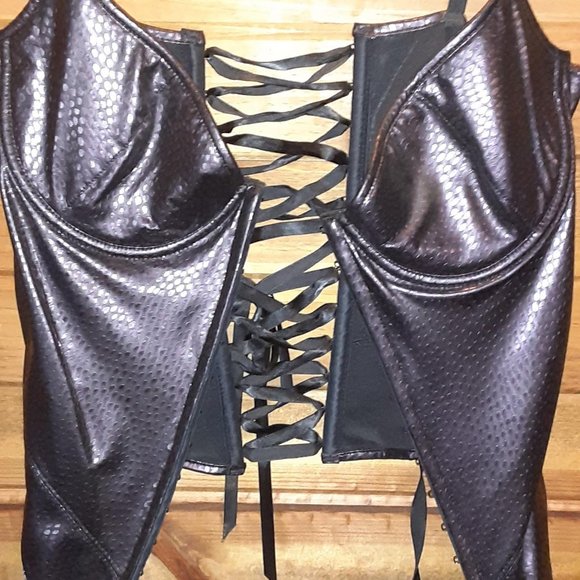 Fredrick's of Hollywood corset - Picture 4 of 13